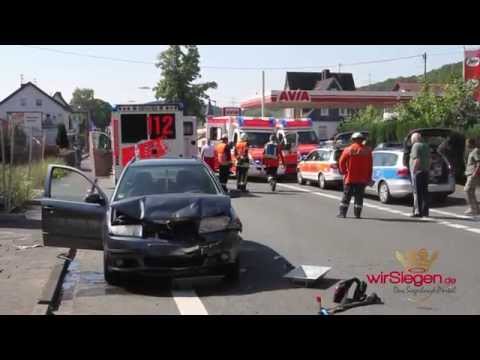Verkehrsunfall mit fünf Verletzten – Vollsperrung (Kreuztal-Buschhütten/NRW)