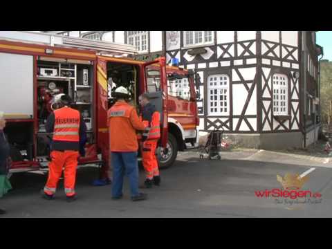 Menschenrettung : Feuerwehr Kreuztal &amp; Löschzug Ferndorf