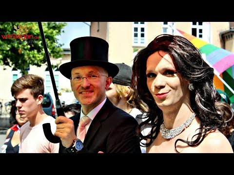 CSD Siegen mit buntem Fest in der Innenstadt (Siegen/NRW)