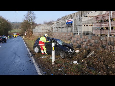 Oberschelden: 85-Jähriger übersieht Pkw – Vier Schwerverletzte