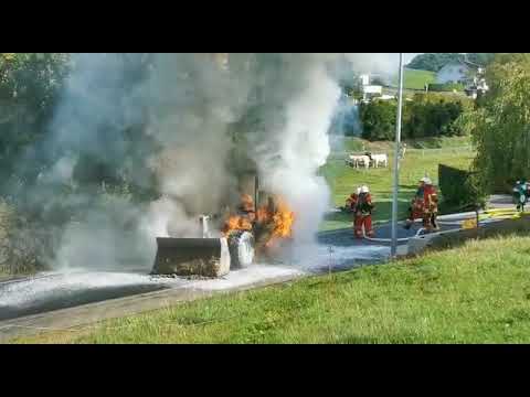 Bagger brennt in Oelgershausen 12-10-2022