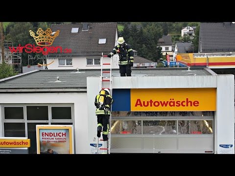 Feuerwehr rückte zu Brand in Tankstelle aus (Siegen-Seelbach) NRW