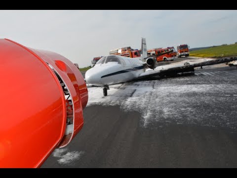 Cessna geht nach Bruchlandung in Flammen auf
