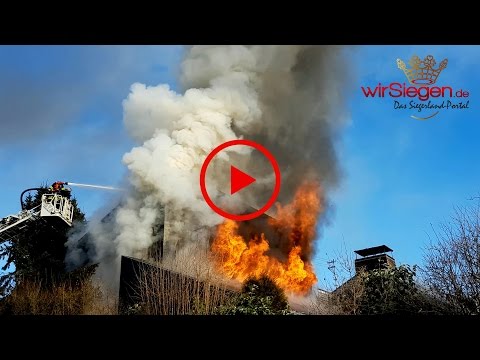 Einfamilienhaus brannte bis auf die Grundmauern nieder (Siegen/NRW)