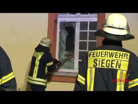 Feuerwehr-Großeinsatz: Brand im Unteren Schloss