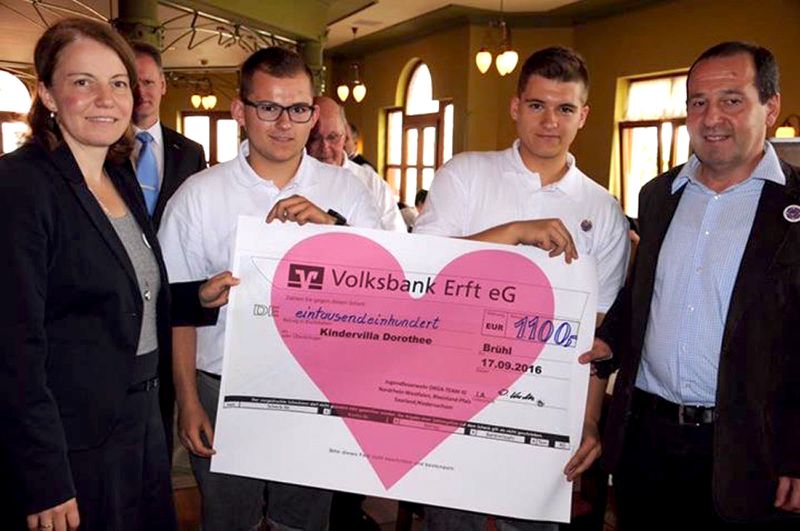 Dorothee (links) und Jürgen Müller (rechts) von der Kreuztaler "Kindervilla Dorothee.Foto: Privat