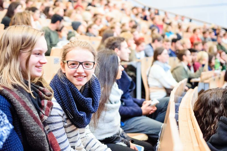 2016-10-15_siegen_universitaet_erstsemester_c_uni