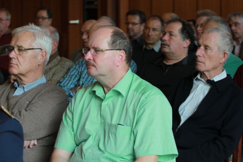 Wieder einmal volles Haus im Hachenberg Casino. Über 70 ehemalige Soldaten und Beschäftigte informierten sich über die neusten Ereignisse. (Foto: Peter Hanke)