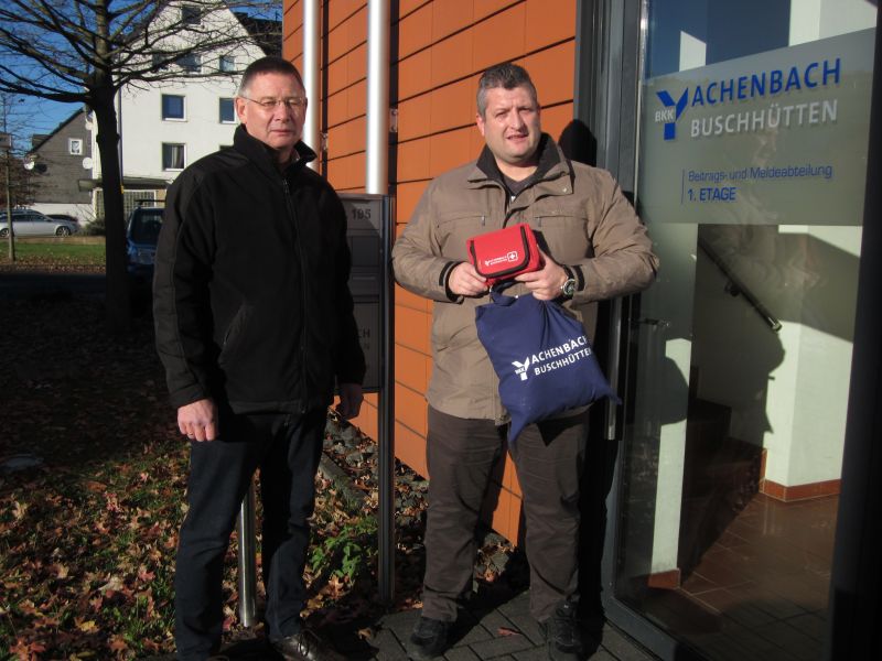 SGV-Abteilung Buschhütten erhält Erste-Hilfe-Päckchen (Foto: privat)