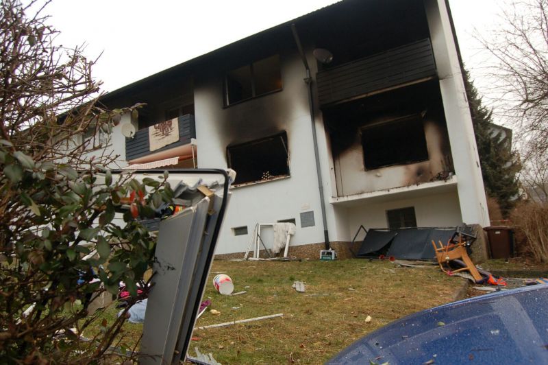 2017-02-08_Sinn_Brand in Mehrfamilienhaus fordert drei Leichtverletzte_Foto_Fritsch_11