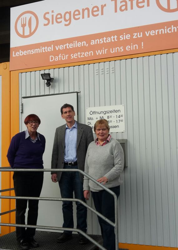 Jens Kamieth MdL mit Sybille Klein (links) und Anne Schäfer von der Siegener. Foto: CDU-Landtagsfraktion