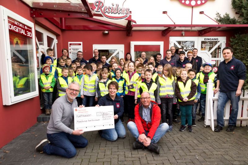 500 Euro Spende an die Kinderfeuerwehr der Stadt Laasphe (Foto: Feuerwehr)